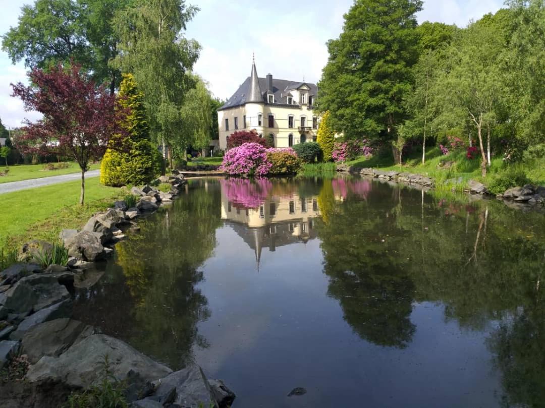 Chateau Les Tourelles Бертри Экстерьер фото